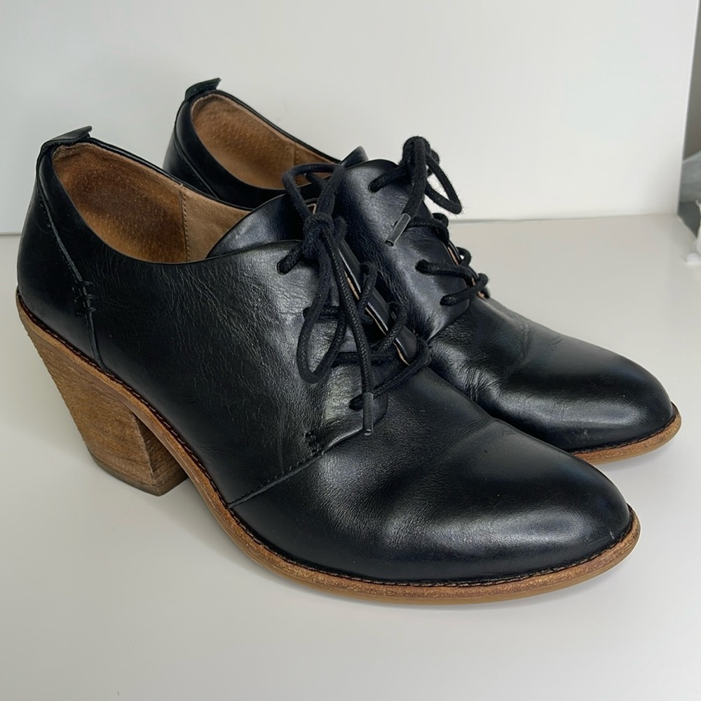 Sofft Womens Tailynn black leather stacked heel Oxford lace up shoes size 9.5